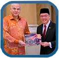 Menghadap